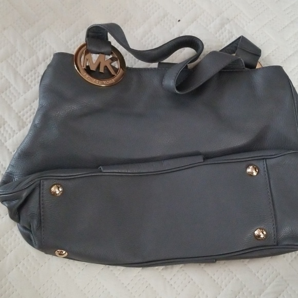 Michael Kors purse - Picture 1 of 6
